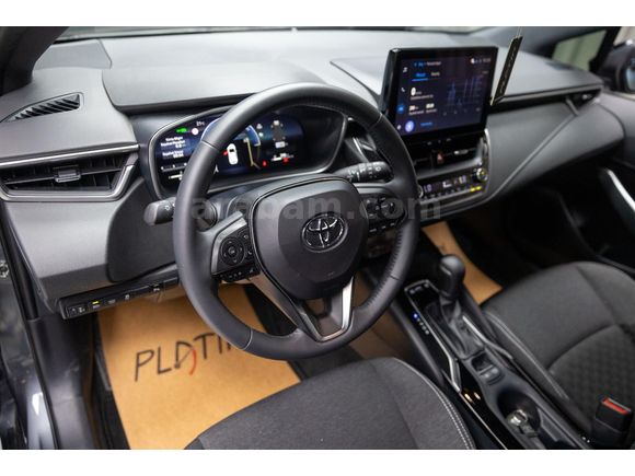 2025 TOYOTA COROLLA HATCHBACK 1.8 HYBRID FLAME E-CVT