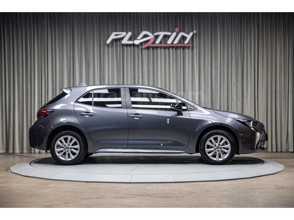2025 TOYOTA COROLLA HATCHBACK 1.8 HYBRID FLAME E-CVT