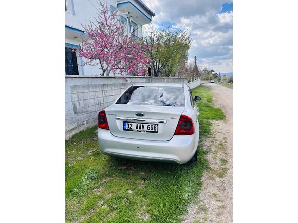 Sahibinden temiz Ford Focus 1.6 TDCi Titanium 2009 Model