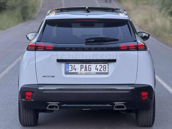 2025 MODEL 7 BİN KM P.2008 ALLURE CAM TAVAN BOYASIZ