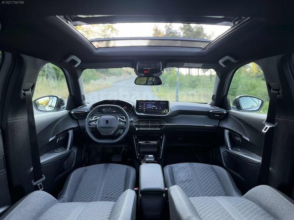 2025 MODEL 7 BİN KM P.2008 ALLURE CAM TAVAN BOYASIZ