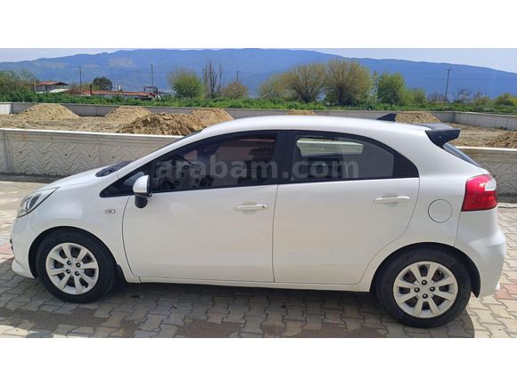 Sahibinden Kia Rio 1.4 CRDi Comfort 2015 Model