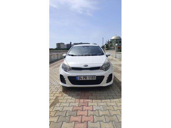 Sahibinden Kia Rio 1.4 CRDi Comfort 2015 Model