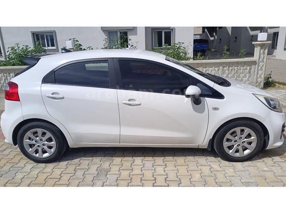Sahibinden Kia Rio 1.4 CRDi Comfort 2015 Model