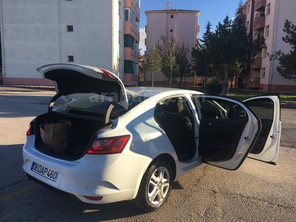 Sahibinden Renault Megane 1.6 Joy 2019 Model 