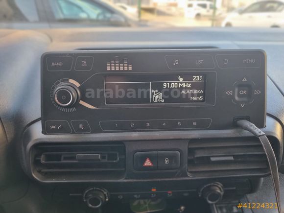 ORCAN MOTORS dan 2021 Combo Life 1.5 D Essential