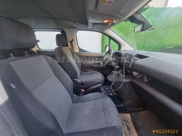 ORCAN MOTORS dan 2021 Combo Life 1.5 D Essential
