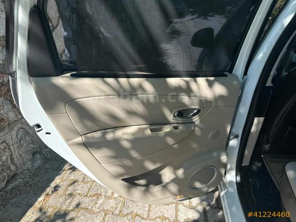 OTOMATİK 2012 SCENIC 1,5DCİ PRİVİLEGE CAMTAVAN 131,000KM