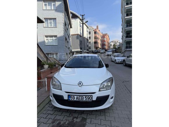 Sahibinden Renault Megane 1.5 dCi Dynamique 2011 Model 