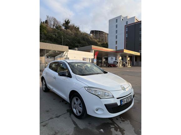 Sahibinden Renault Megane 1.5 dCi Dynamique 2011 Model 