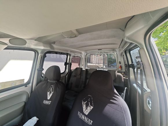 Sahibinden Renault Kangoo Multix 1.5 dCi Authentique 2011 Model  242000 km Gri (Gümüş)