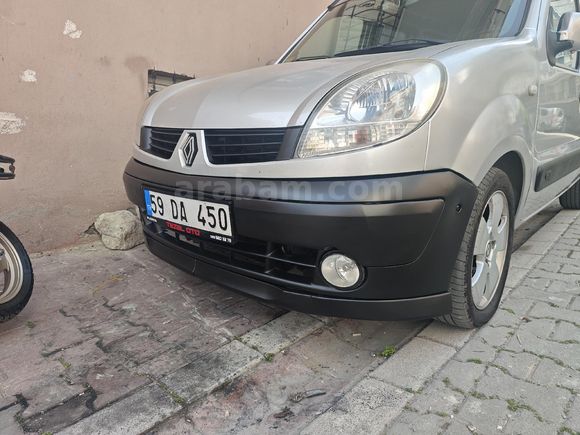 Sahibinden Renault Kangoo Multix 1.5 dCi Authentique 2011 Model  242000 km Gri (Gümüş)