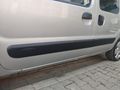 Sahibinden Renault Kangoo Multix 1.5 dCi Authentique 2011 Model  242000 km Gri (Gümüş)