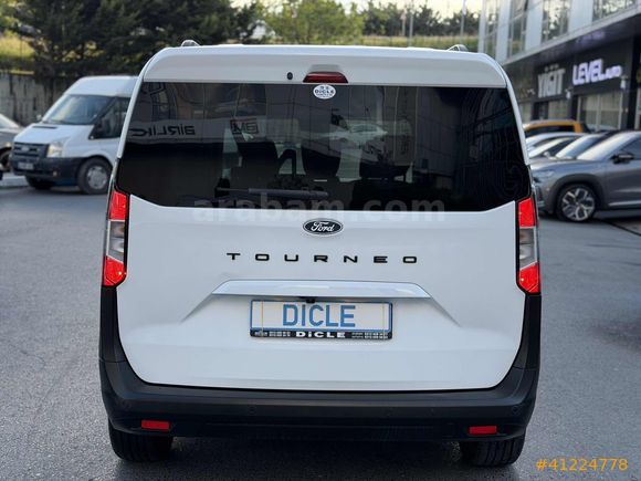 DİCLE'den 2025 COURİER HAYALET EKRAN GERİ GÖRÜŞ KREDİ+TAKAS İLE