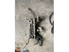 RENAULT Kadjar Motor Alt Beşiği Travers (2013-2022) 7699336040