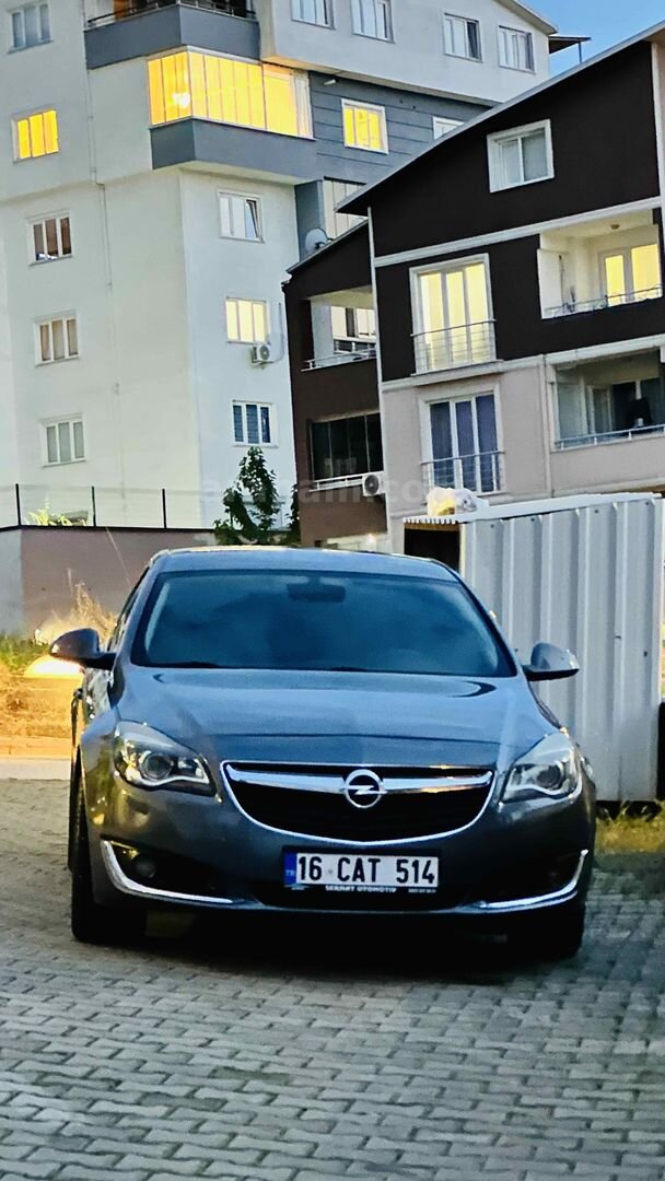 Galeriden Opel Insignia 2.0 CDTI Cosmo 2015 Model Bursa 230.000 km Gri (metalik) 3