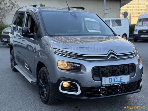 DİCLE'den 2022 BERLİNGO FEEL STİL OTOMOTİK VİTES KREDİ+TAKAS İLE