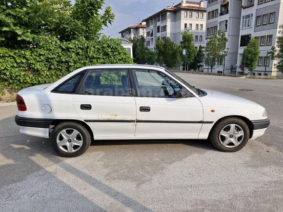 Sahibinden Opel Astra 1.6 2000 Model