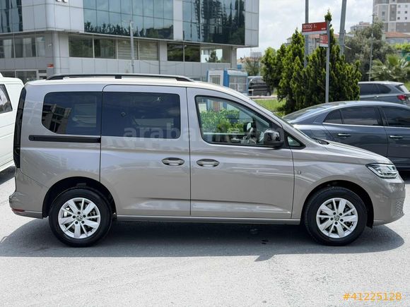 DİCLE'den 2025 CADDY DSG GENİŞ EKRAN GERİ GÖRÜŞ KREDİ+TAKAS İLE