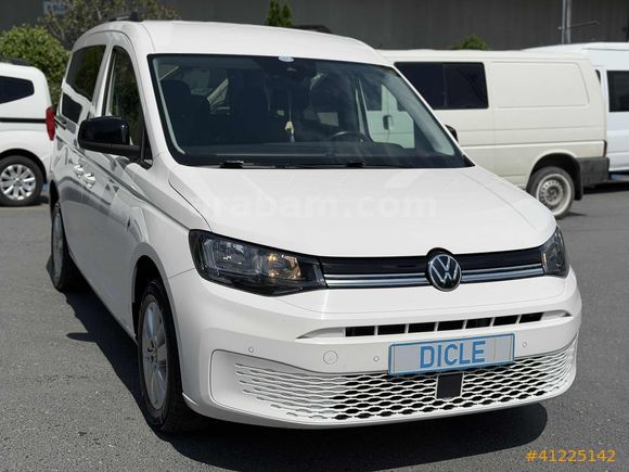 DİCLE'den 2023 CADDY HAYALET EKRAN HATASIZ BOYASIZ KREDİ+TAKAS