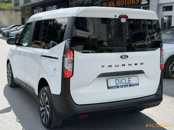 DİCLE'den 2024 COURİER HAYALET EKRAN ŞERİT TAKİP KREDİ+TAKAS İLE
