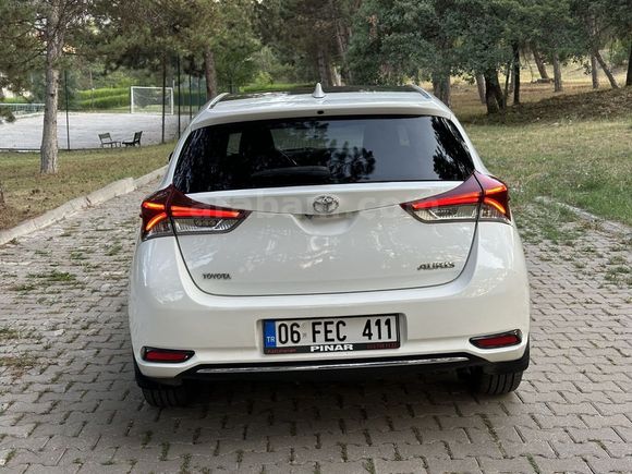 Sahibinden Toyota Auris 1.6 Advance Skypack 2016 Model 