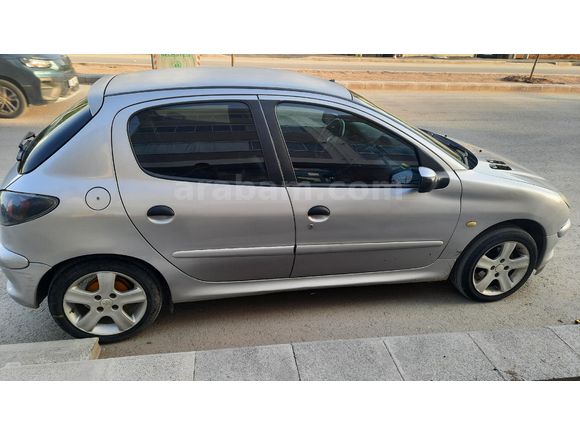 Sahibinden Peugeot 206 1.6 XT 2000 Model