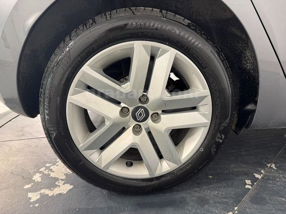 Renault Yetkili Bayi Günerlerden Clio Evolotion