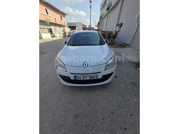 Sahibinden Renault Megane 1.6 Privilege 2011 Model Adana