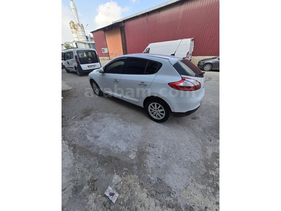 Sahibinden Renault Megane 1.6 Privilege 2011 Model Adana