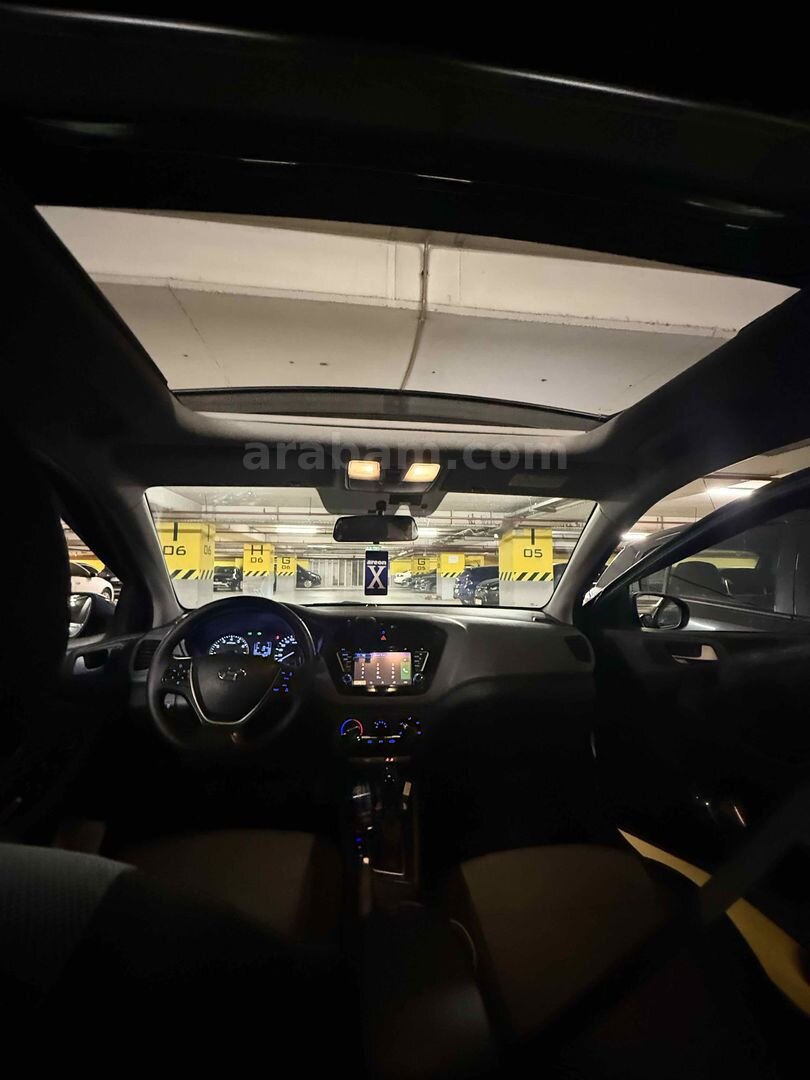 Sahibinden Hyundai i20 1.4 MPI Elite Smart 2016 Model İstanbul 182.000 km Mavi (metalik) 3
