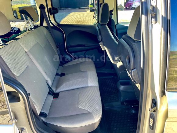 Sahibinden Ford Tourneo Courier 1.6 TDCi Titanium 2017 Model 