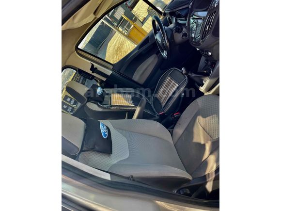 Sahibinden Ford Tourneo Courier 1.6 TDCi Titanium 2017 Model 