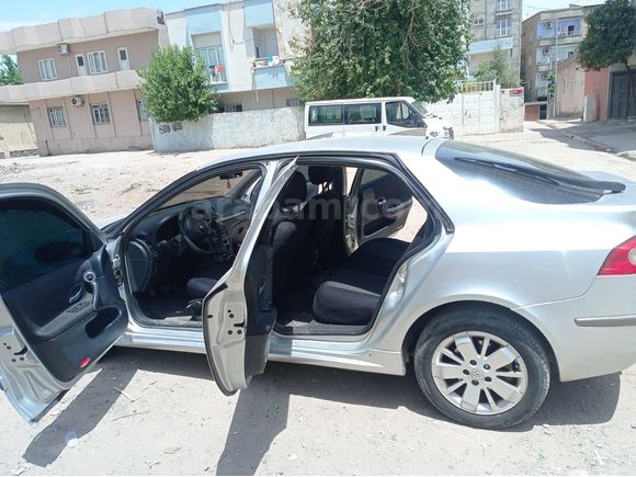 Sahibinden Renault Laguna 1.6 Expression 2006 Model Şırnak 242.853 km Diğer