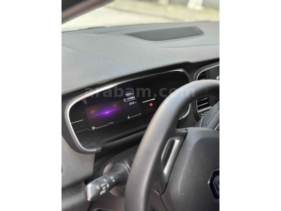 Sahibinden Renault Megane 1.3 TCe Icon 2025 Model 
