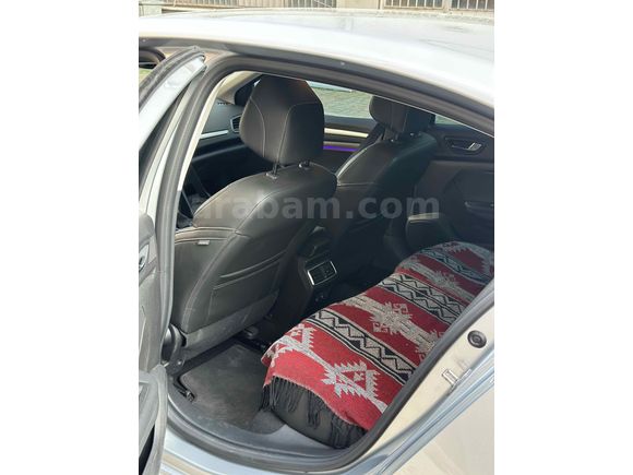 Sahibinden Renault Megane 1.3 TCe Icon 2025 Model 