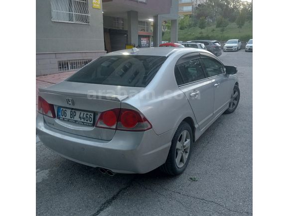 Sahibinden Honda Civic 1.6i VTEC  temiz bakımlı   2008 Model