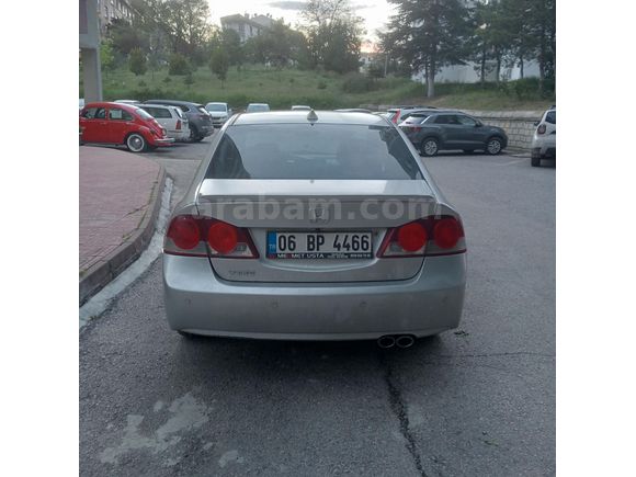 Sahibinden Honda Civic 1.6i VTEC  temiz bakımlı   2008 Model