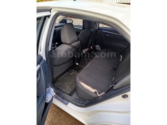 Toyota Corolla 1.33 Life 2017 Model Temiz Bakımlı