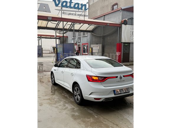 Sahibinden Renault Megane 1.3 TCe Touch 2023 Model 