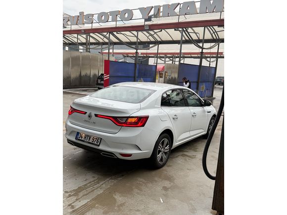 Sahibinden Renault Megane 1.3 TCe Touch 2023 Model 