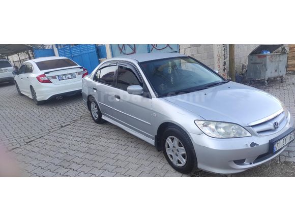 Sahibinden Honda Civic 1.6i VTEC LS 2004 Model