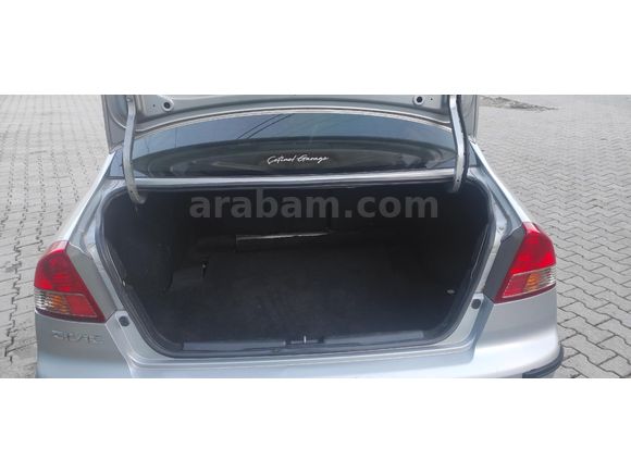 Sahibinden Honda Civic 1.6i VTEC LS 2004 Model
