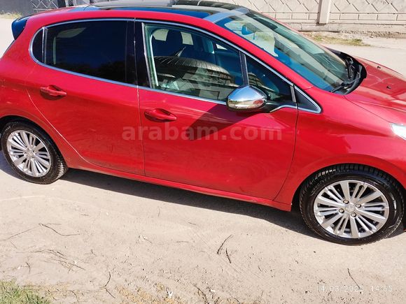 Sahibinden Peugeot 208 1.2 PureTech Active 2016 Model  125000 km Kırmızı