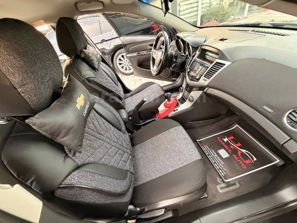 Galeriden Chevrolet Cruze 1.6 LS 2012 Model Van