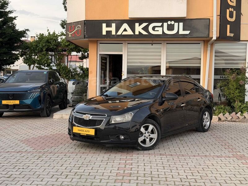 Galeriden Chevrolet Cruze 1.6 LS 2012 Model Van