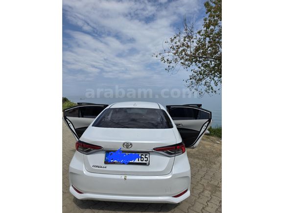 Sahibinden Toyota Corolla 1.5 Vision 2024 Model