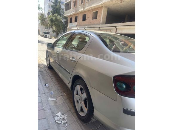 Sunrooflu otomatik D segment konforlu makam aracı takas olur  