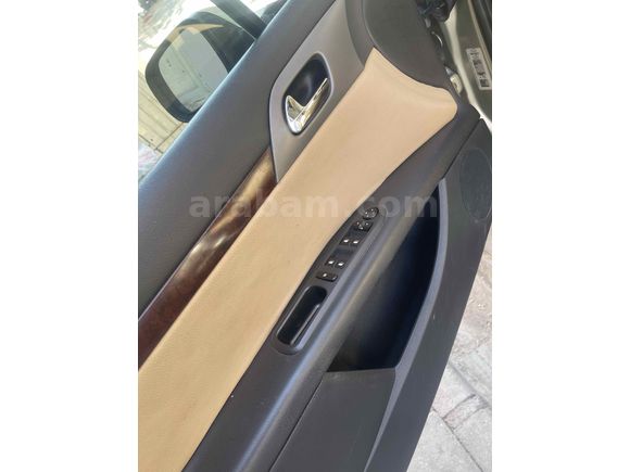 Sunrooflu otomatik D segment konforlu makam aracı takas olur  