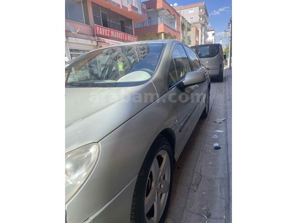 Sunrooflu otomatik D segment konforlu makam aracı takas olur  